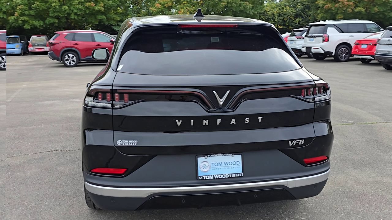 New 2025 VinFast VF 8 Plus AWD/4WD image 7