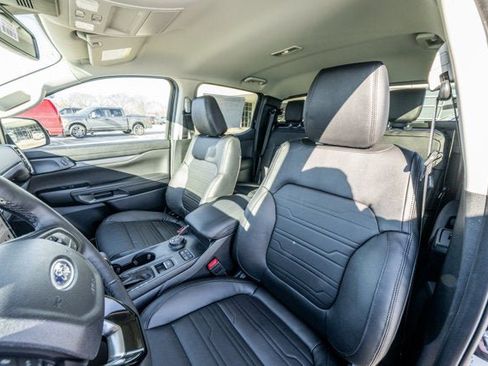 New 2025 Ford Ranger Lariat w/ Black Appearance Package image 32