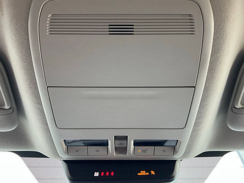 Used 2025 MAZDA CX-30 AWD 2.5 S w/ Preferred Package image 17