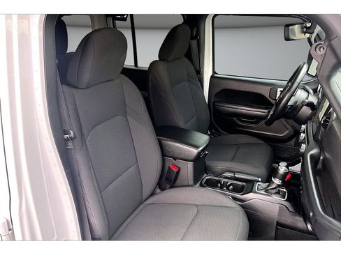 Used 2023 Jeep Wrangler Unlimited Sport AWD/4WD image 9