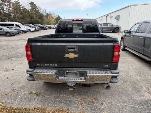 Used 2018 Chevrolet Silverado 2500 LTZ w/ Duramax Plus Package image 7