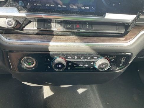 Used 2022 Chevrolet Silverado 1500 LT image 35