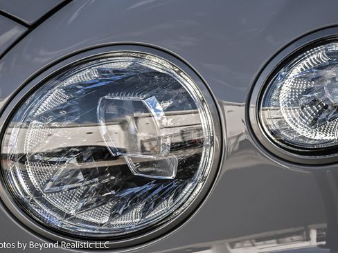 New 2025 Bentley Flying Spur Plug-In Hybrid image 11