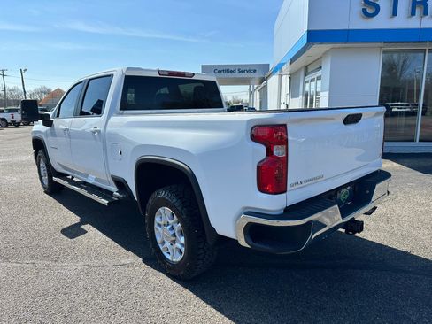 Used 2025 Chevrolet Silverado 2500 LT w/ Convenience Package image 9