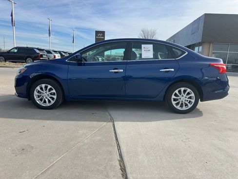 Used 2019 Nissan Sentra SV image 4