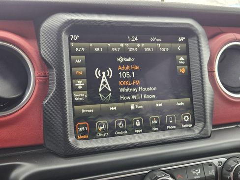 Used 2023 Jeep Wrangler Unlimited Rubicon 4xe image 12