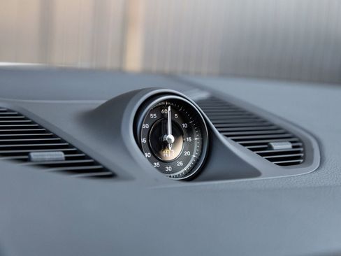 New 2026 Porsche Cayenne Coupe AWD/4WD image 25