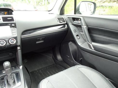 Used 2018 Subaru Forester 2.5i Touring w/ Popular Package #3B AWD/4WD image 19