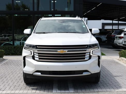 Used 2024 Chevrolet Tahoe High Country RWD image 3
