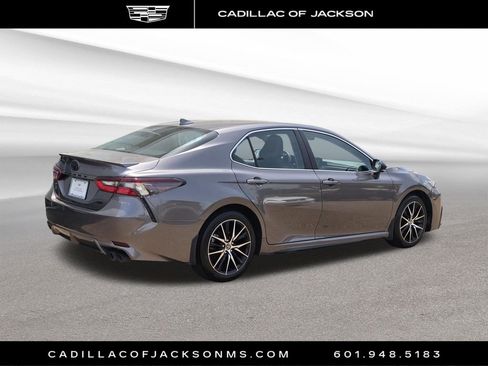 Used 2023 Toyota Camry SE FWD image 27