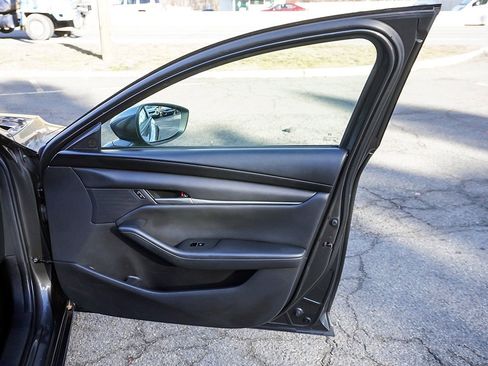 Used 2020 MAZDA MAZDA3 Select image 19