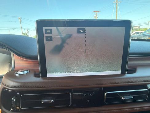 Used 2023 Lincoln Aviator Reserve w/ Equipment Group 201A AWD/4WD image 32