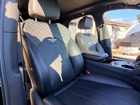 Used 2022 Bentley Bentayga Speed image 19