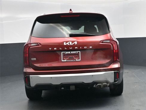 Used 2024 Kia Telluride S w/ S Sunroof Package image 27