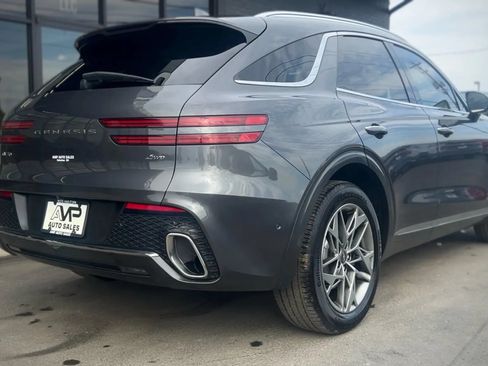 Used 2022 Genesis GV70 2.5T w/ Advanced Package AWD/4WD image 3