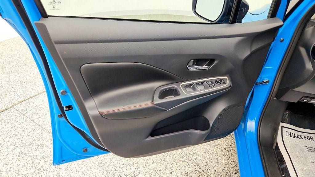 Used 2025 Nissan Versa SR w/ Trunk Package FWD image 10