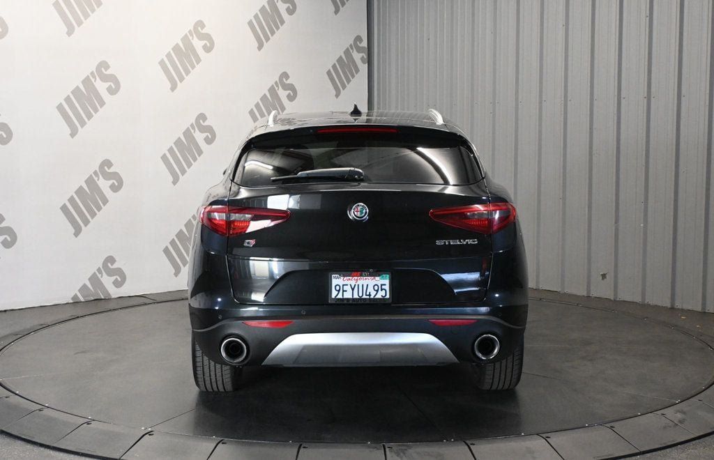 Used 2018 Alfa Romeo Stelvio AWD w/ Convenience Package image 6