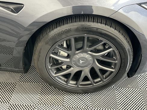 Used 2024 Tesla Model 3 Standard Range RWD image 11