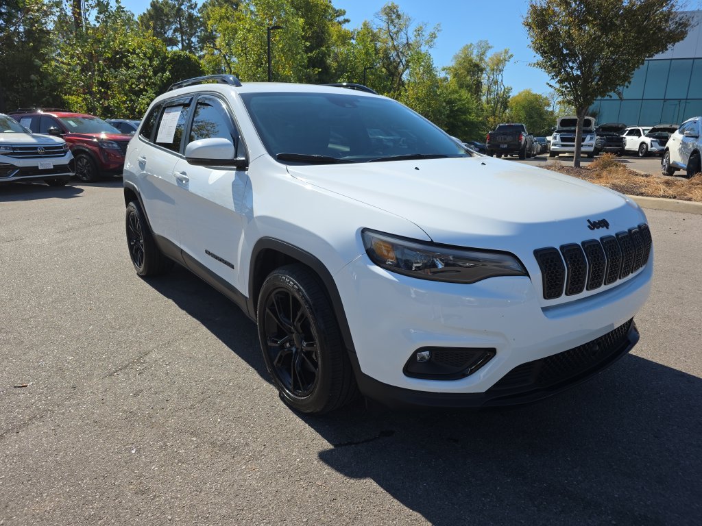 Used 2021 Jeep Cherokee Latitude Plus FWD image 2