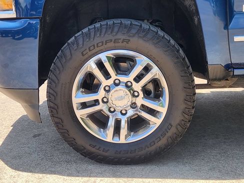 Used 2016 Chevrolet Silverado 2500 High Country w/ Duramax Plus Package AWD/4WD image 10