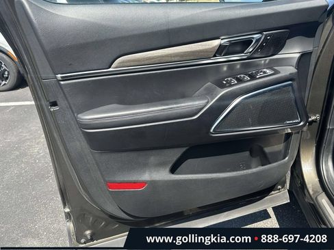 Used 2022 Kia Telluride SX w/ Nightfall Edition Package AWD/4WD image 15