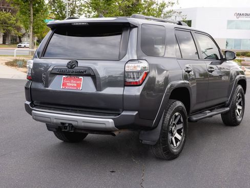 Used 2019 Toyota 4Runner TRD Off-Road AWD/4WD image 5