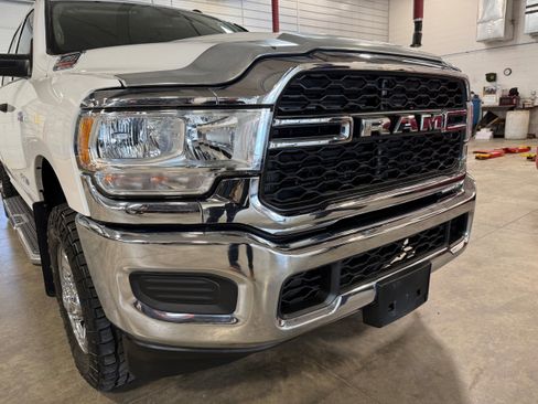 Used 2020 RAM 2500 Tradesman w/ Chrome Appearance Group AWD/4WD image 2