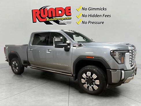 Used 2025 GMC Sierra 3500 Denali w/ Denali Reserve Package image 7