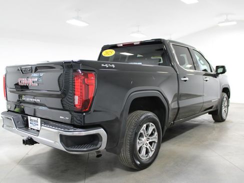 Used 2025 GMC Sierra 1500 SLT image 9