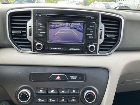 Used 2019 Kia Sportage LX image 20