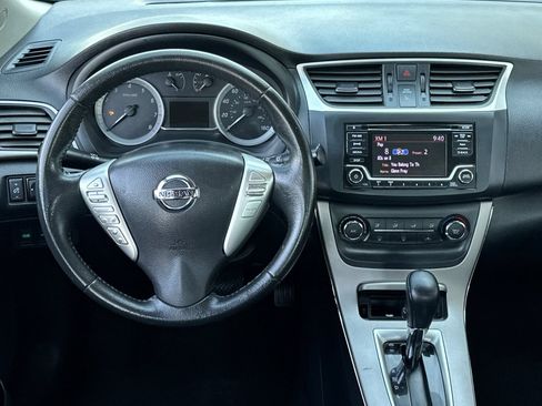 Used 2015 Nissan Sentra SV FWD image 14