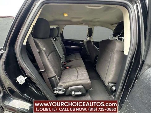 Used 2018 Dodge Journey SE w/ Blacktop Package image 37
