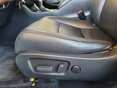 Used 2014 Toyota Highlander Plus FWD image 21