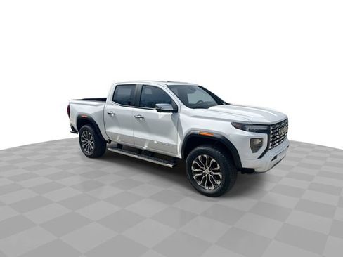 New 2026 GMC Canyon Denali AWD/4WD image 3