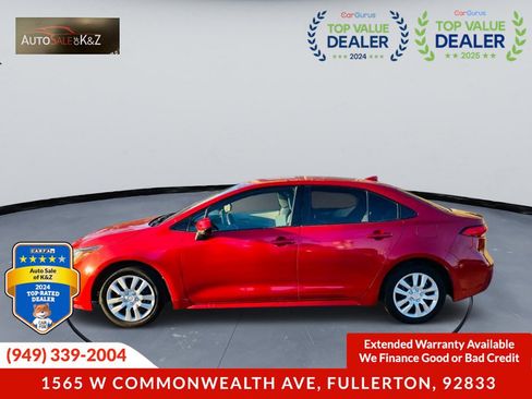 Used 2021 Toyota Corolla LE w/ Carpet Mat Package (TMS) FWD image 2