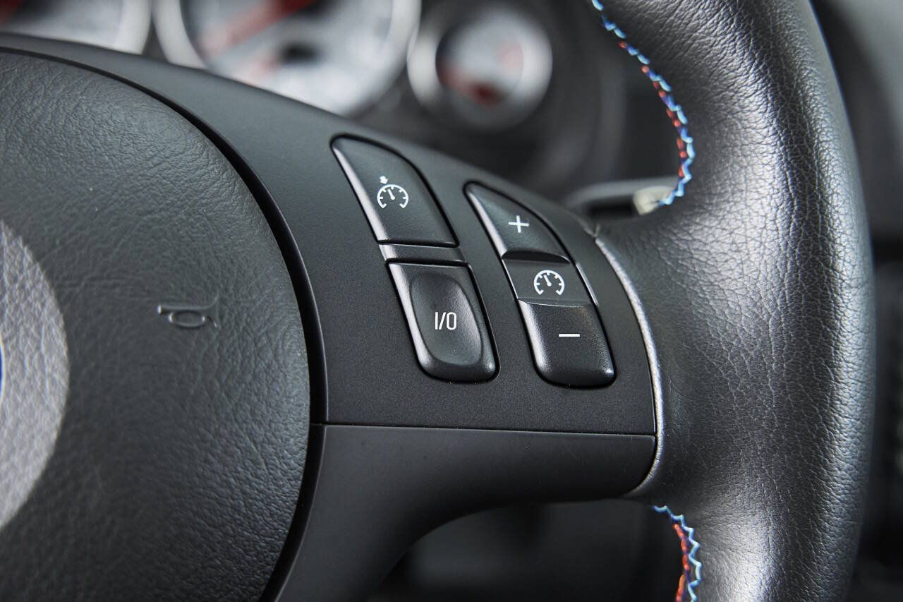 Used 2003 BMW M5 RWD image 49