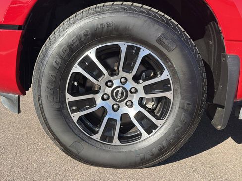 Used 2024 Nissan Titan SV w/ Accessory Utility Package image 15