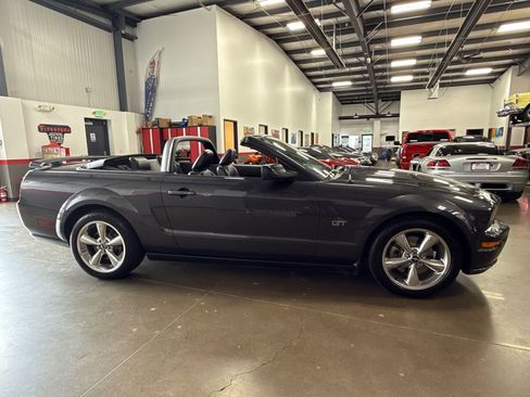 Used 2007 Ford Mustang GT image 90