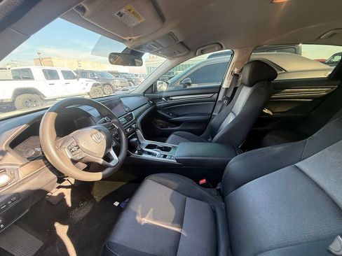 Used 2021 Honda Accord LX image 5