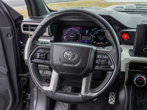 Certified 2024 Toyota Tacoma TRD Sport image 31