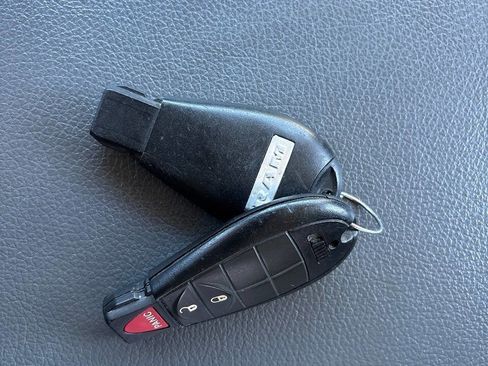 Used 2018 RAM 1500 Classic SLT image 28