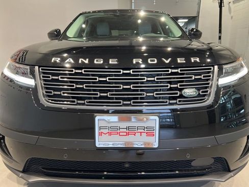 Used 2025 Land Rover Range Rover Velar S image 2