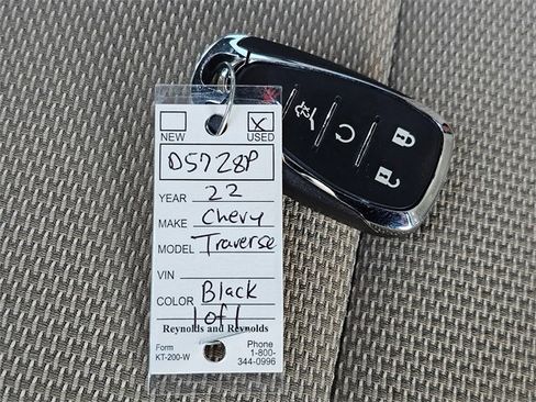 Used 2022 Chevrolet Traverse LT image 31