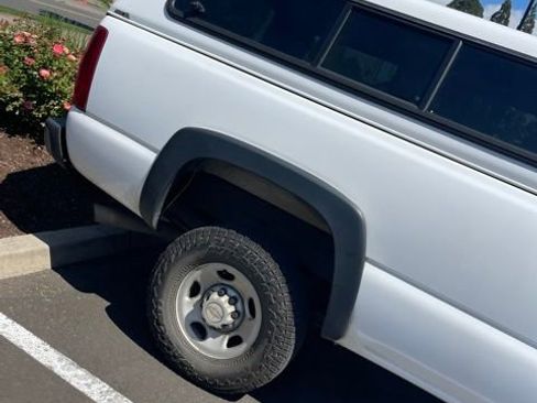 Used 2006 Chevrolet Silverado 2500 W/T RWD image 24