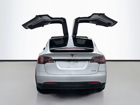 Used 2016 Tesla Model X Performance AWD/4WD image 11