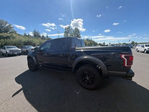 Used 2017 Ford F150 Raptor w/ Equipment Group 802A Luxury AWD/4WD image 3