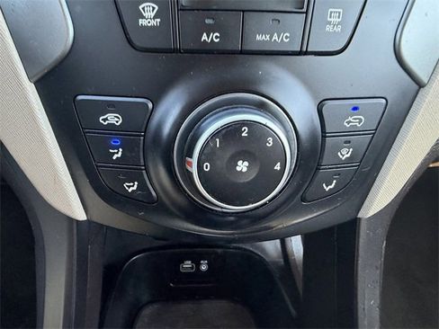 Used 2018 Hyundai Santa Fe Sport image 21