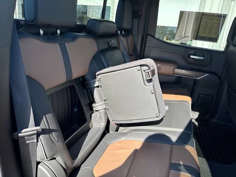 Used 2021 Chevrolet Silverado 1500 High Country AWD/4WD image 23