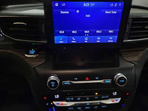 Used 2020 Ford Explorer Limited image 25