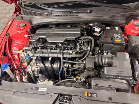 Used 2025 Hyundai Elantra SEL FWD image 46